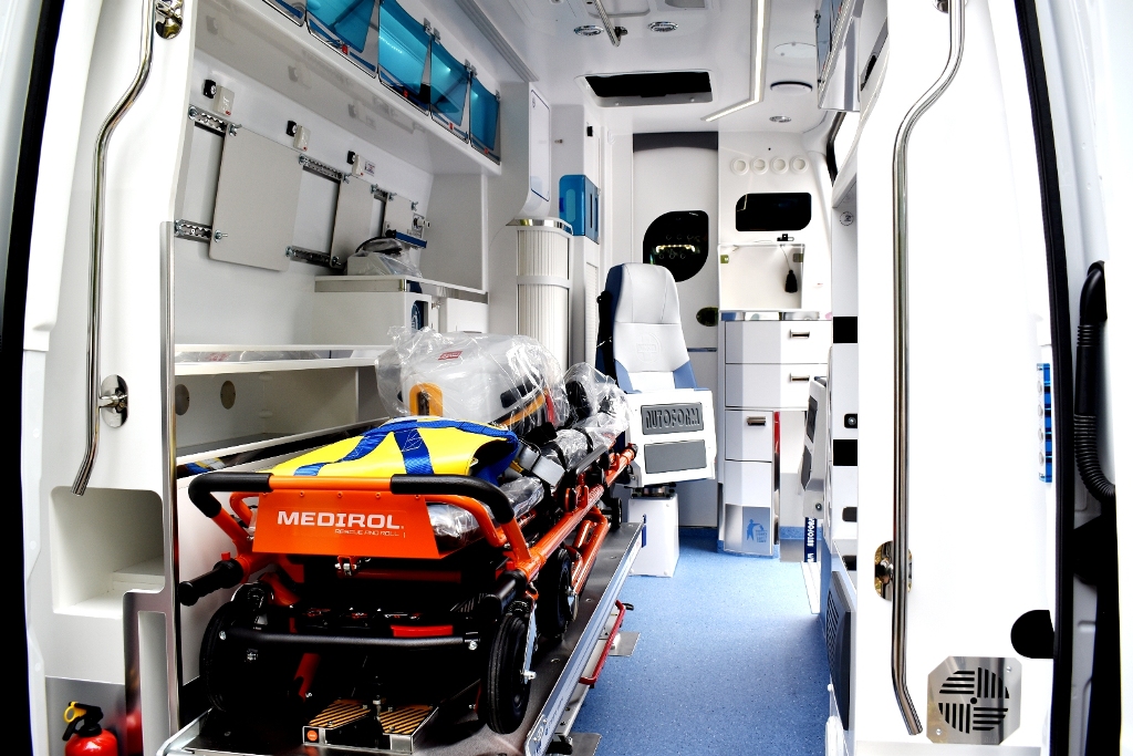 Skawina otrzymała nowy ambulans