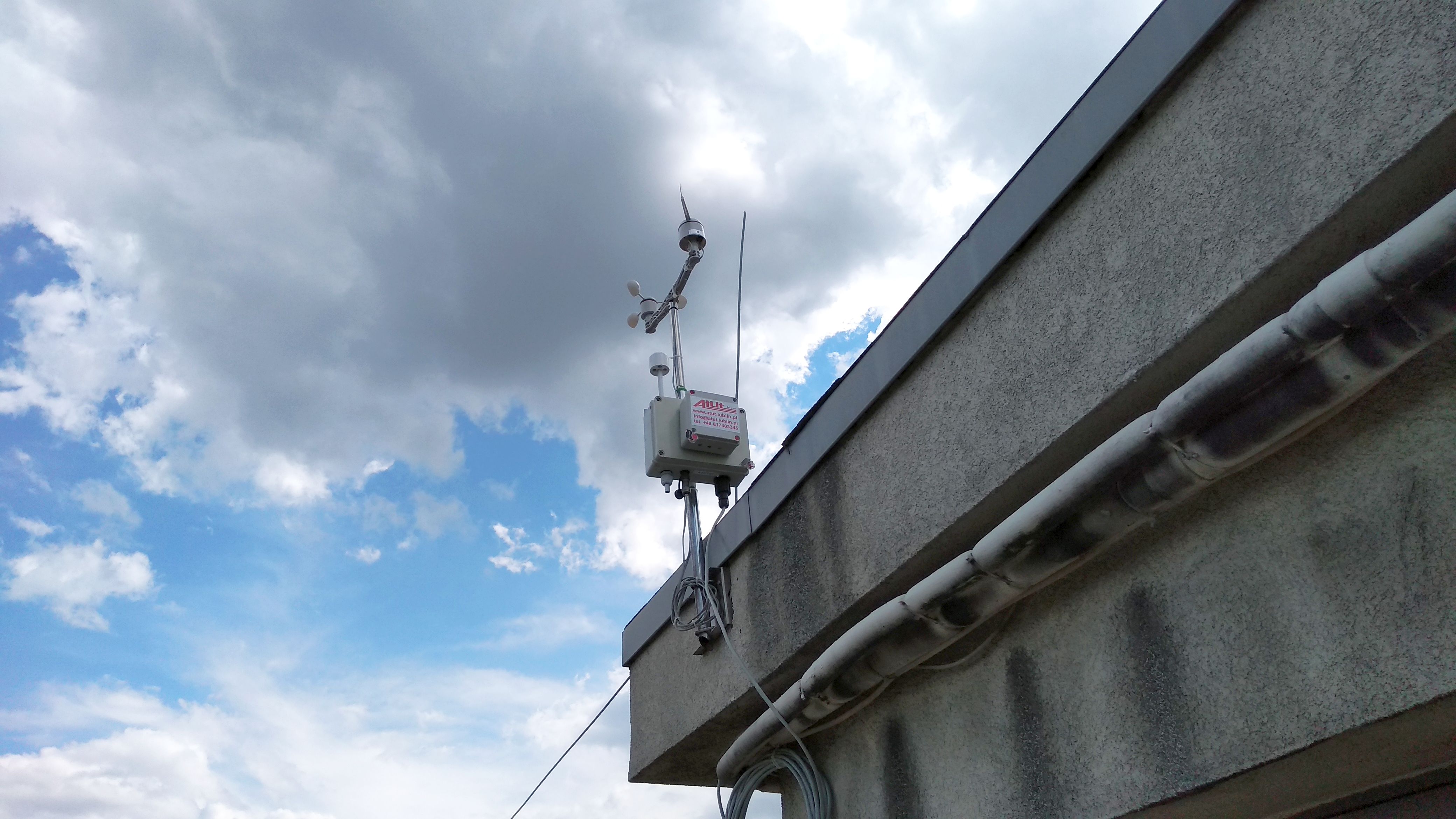 Zanieczyszczenie powietrza w Skawinie przekracza możliwości zakresowe nowej stacji pomiarowej!