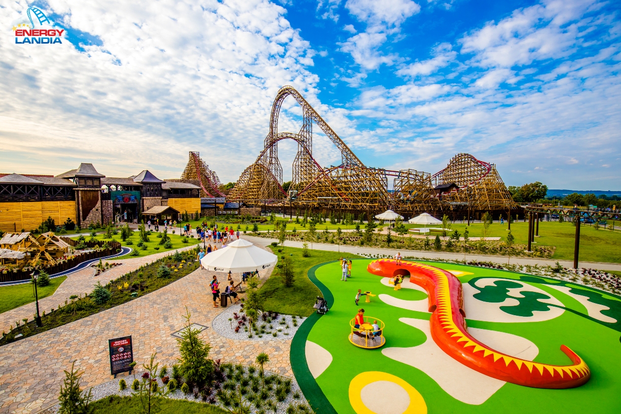 W czwartek otwarcie najwyższego na świecie drewnianego roller coastera – zgadnijcie gdzie!